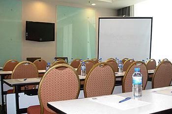 HOLIDAY INN EXPRESS PUTUO - 10