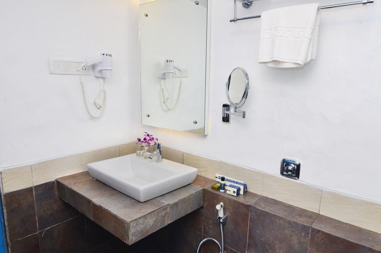 ZONE CONNECT BY THE PARK (ex. AZZURE BY SPREE GOA) - 25