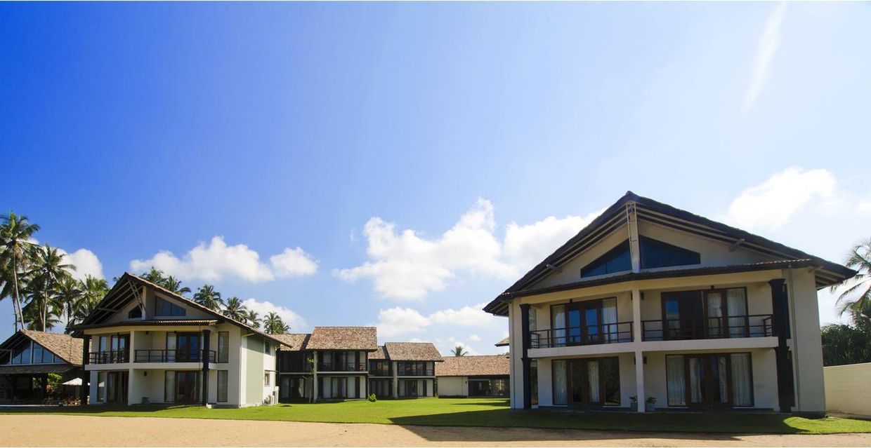 KAMILI BEACH HOTEL - 2
