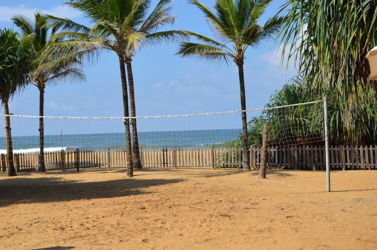 KAMILI BEACH HOTEL - 12