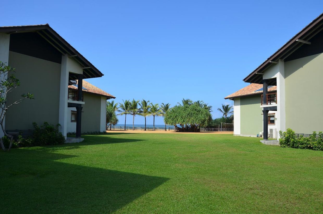 KAMILI BEACH HOTEL - 17