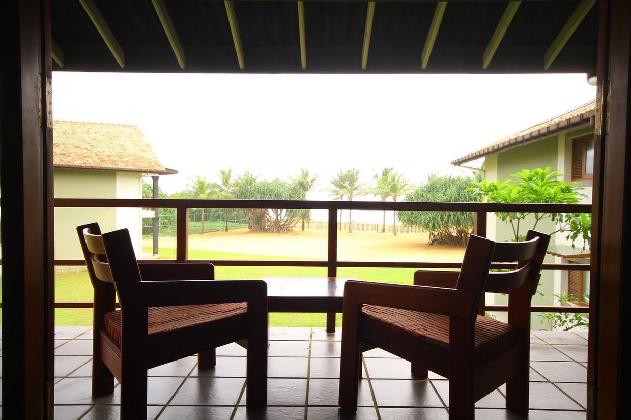 KAMILI BEACH HOTEL - 19