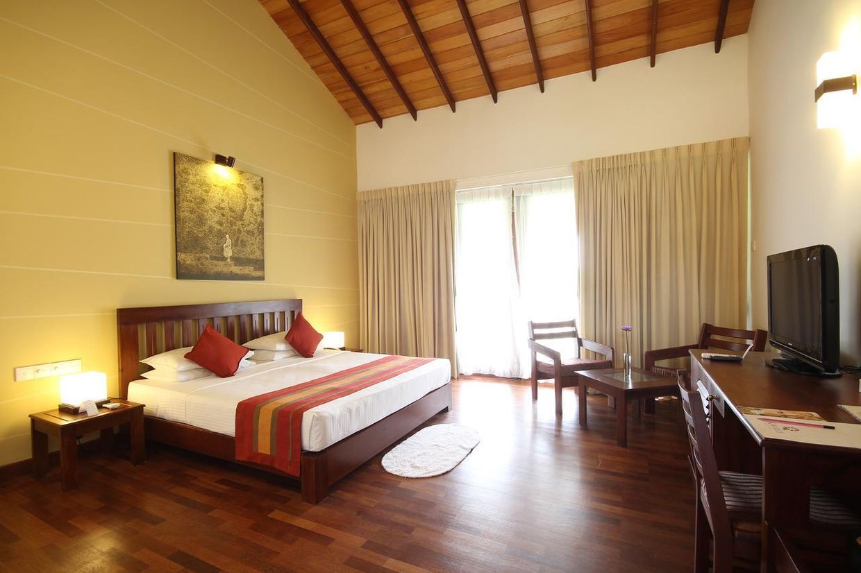 KAMILI BEACH HOTEL - 21