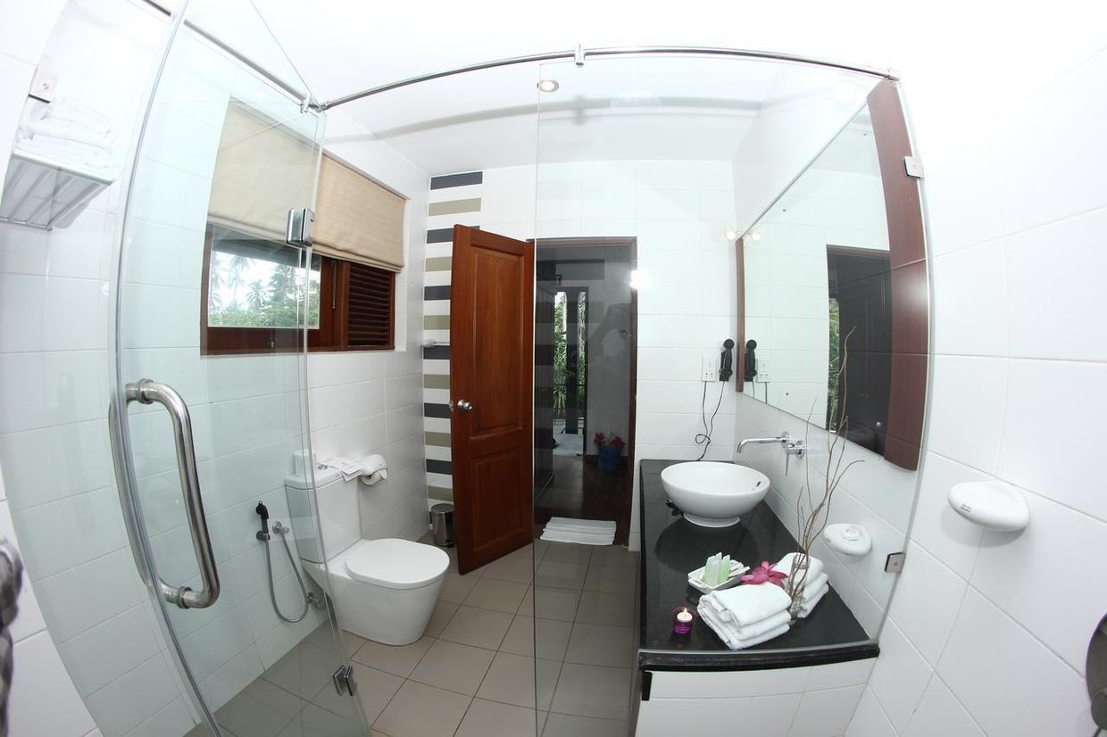 KAMILI BEACH HOTEL - 22