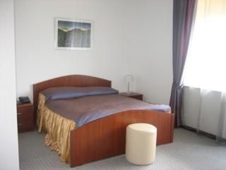 CRUISE HOTEL - 1