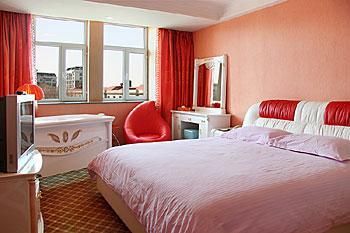 FRIENDSHIP PALACE - 13