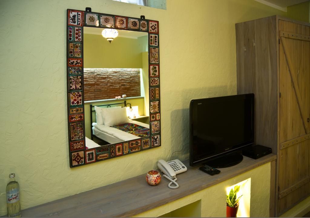 NO12 BOUTIQUE HOTEL - 4