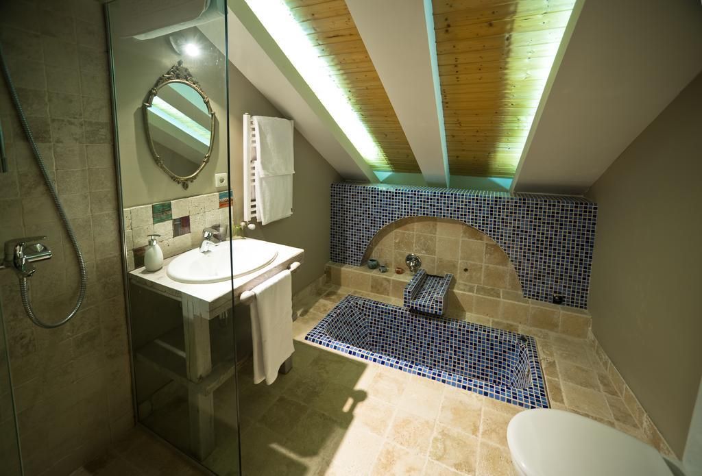 NO12 BOUTIQUE HOTEL - 10