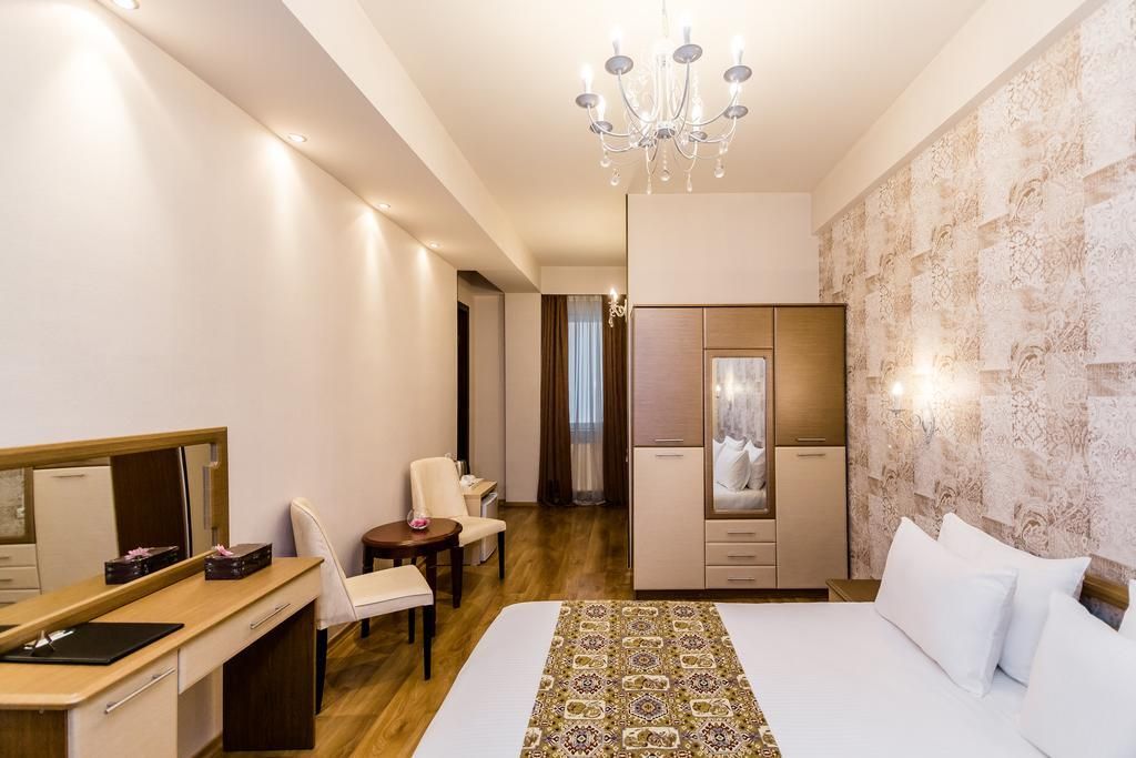 DIAMOND DAT EXX - 10