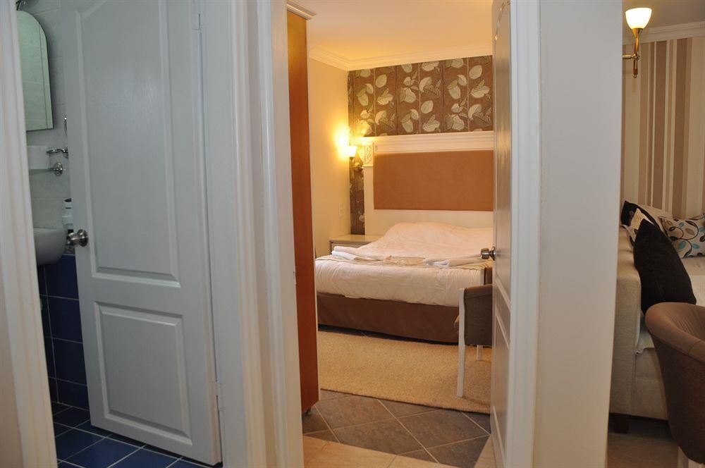 Moon Shine Hotel Suites - 13