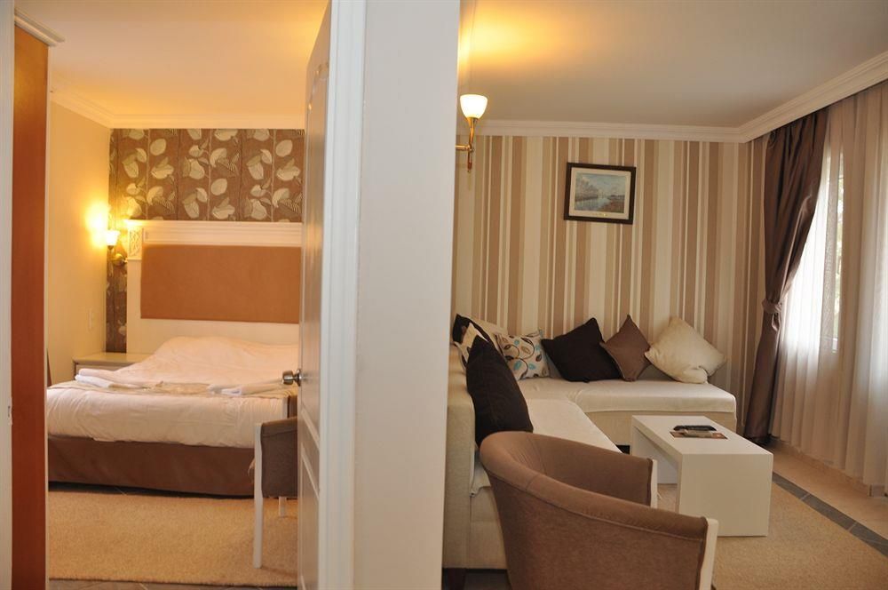 Moon Shine Hotel Suites - 19