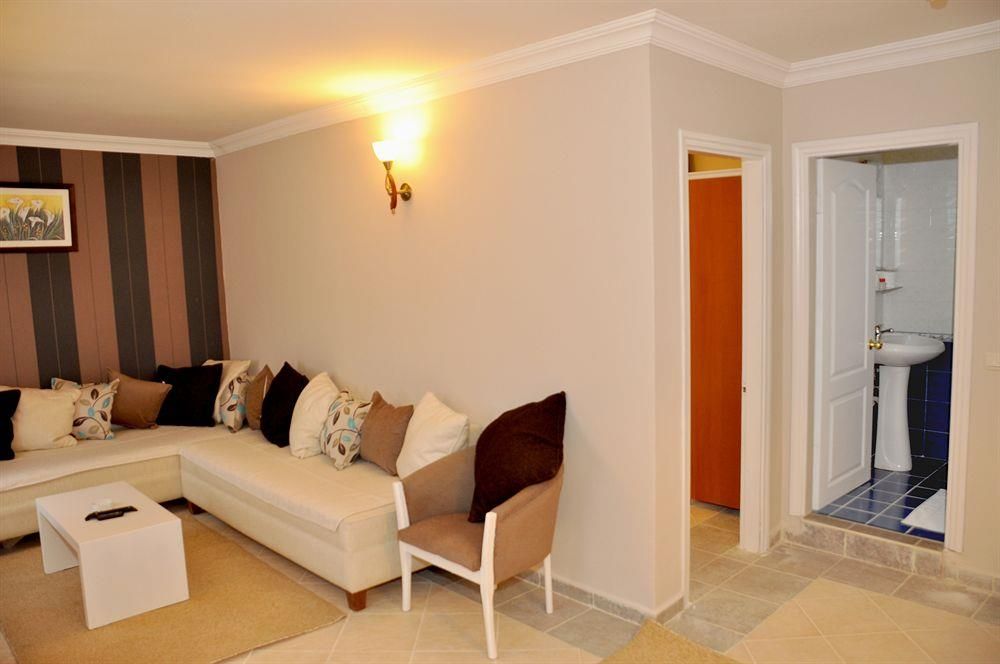 Moon Shine Hotel Suites - 7