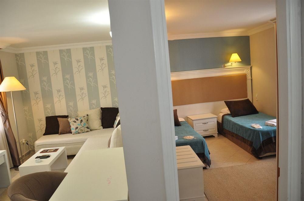 Moon Shine Hotel Suites - 9