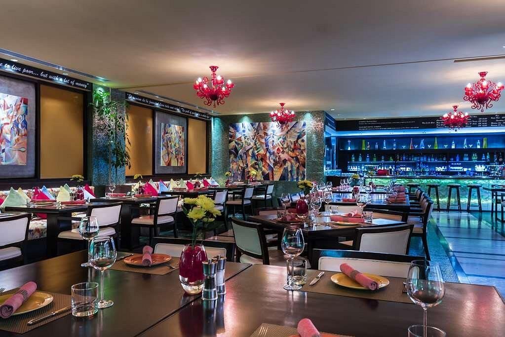 RADISSON BLUE HOTEL DOHA - 32