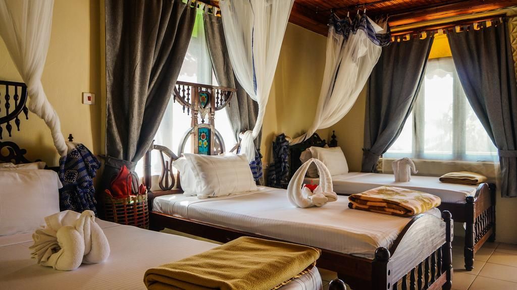 SMILES BEACH HOTEL - 18