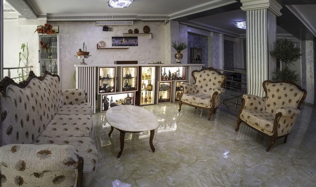 CHAO HOTEL BATUMI - 11