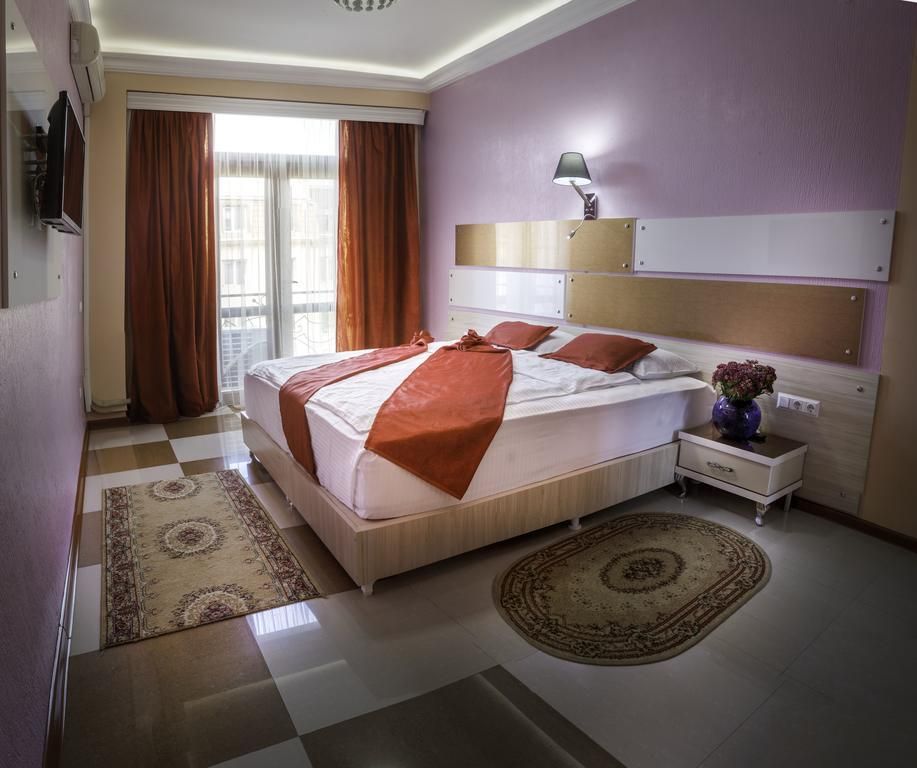 CHAO HOTEL BATUMI - 7