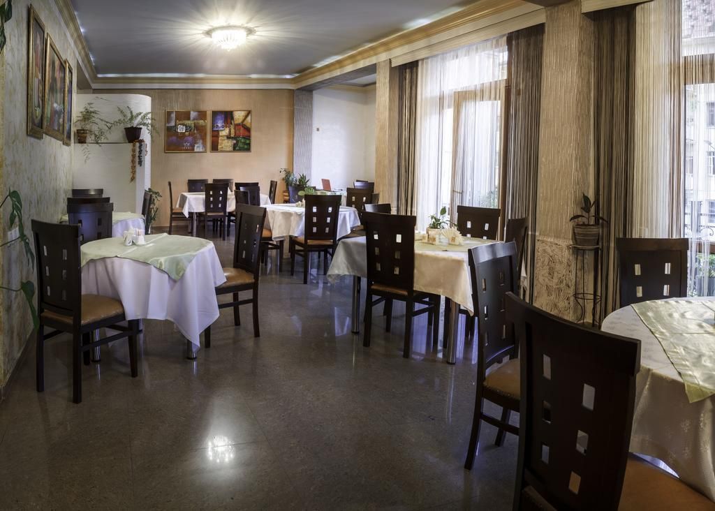 CHAO HOTEL BATUMI - 8