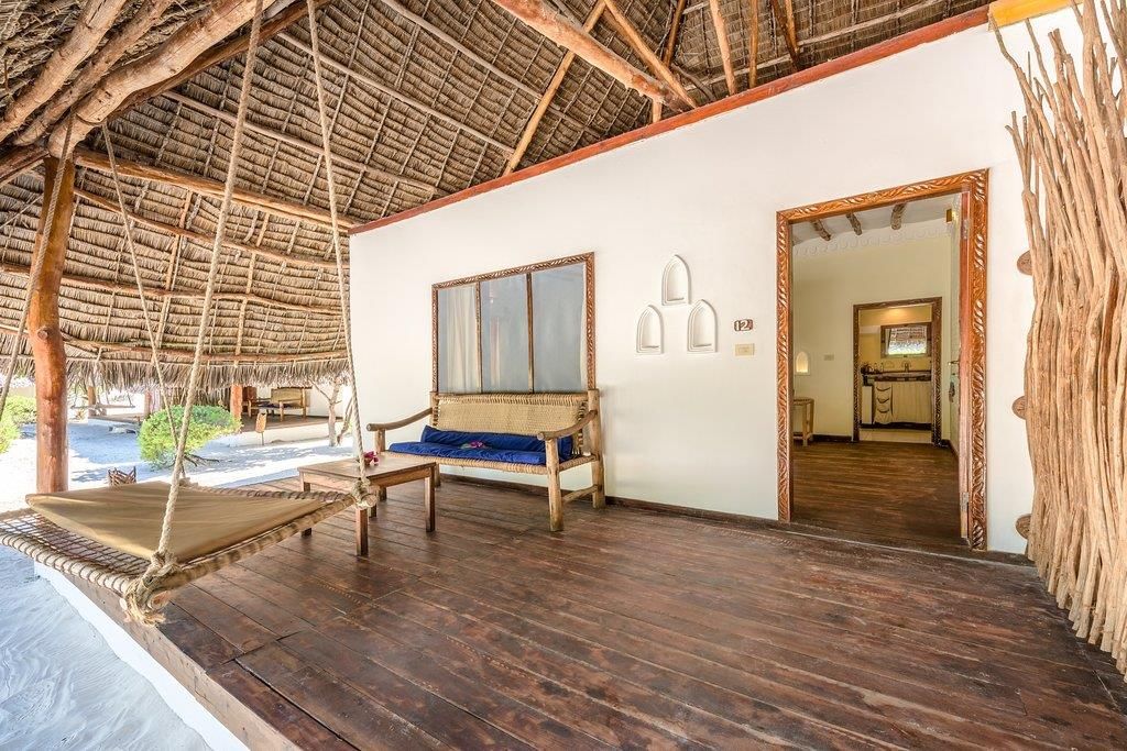 HAKUNA MAJIWE BEACH LODGE - 16
