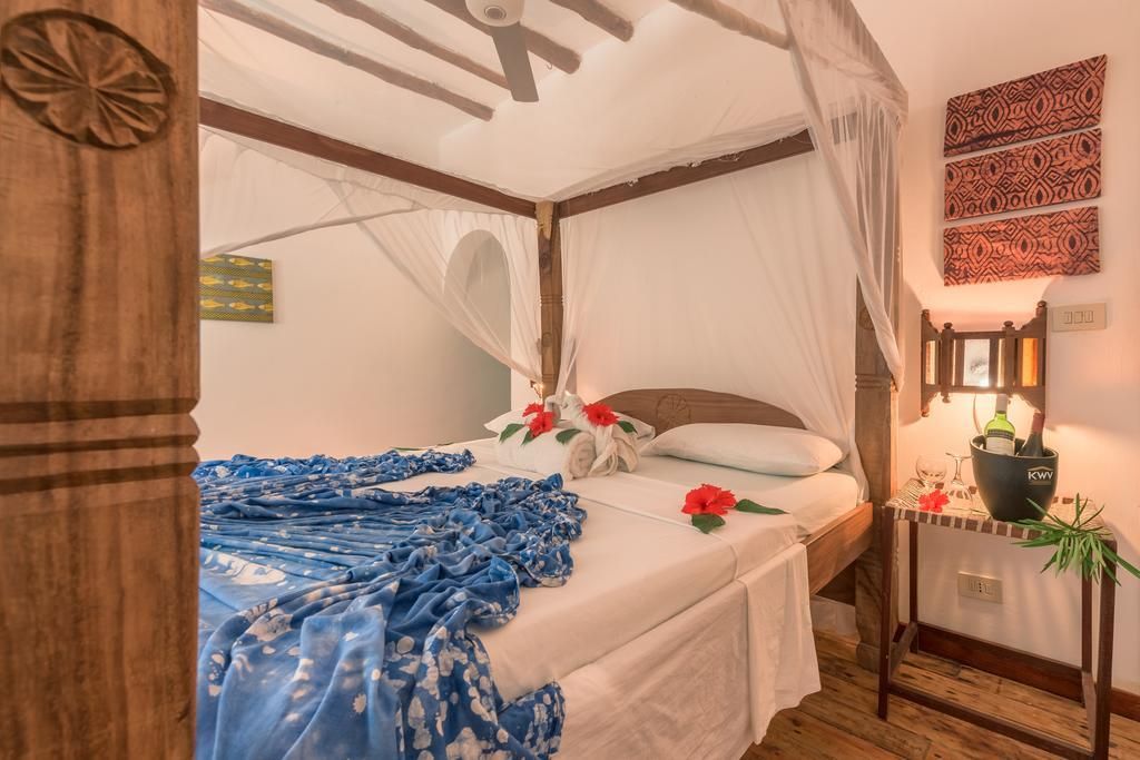 HAKUNA MAJIWE BEACH LODGE - 7