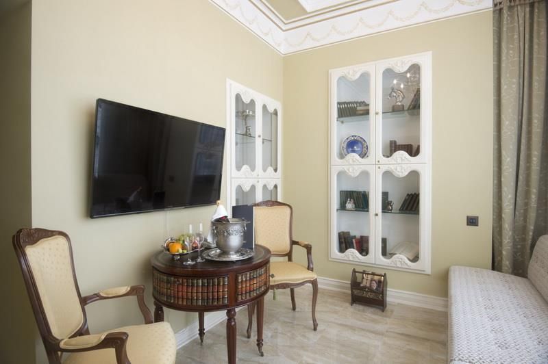 ДВОРЕЦ ТРЕЗИНИ, отель - 2