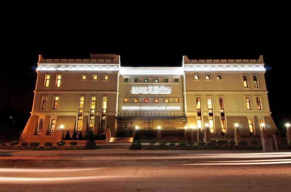 ТРОЯ, парк-отель - 1
