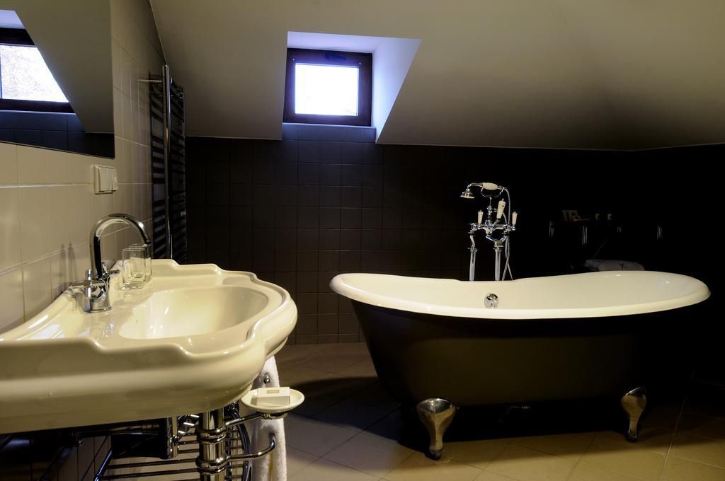 KABADONI BOUTIQUE HOTEL - 5