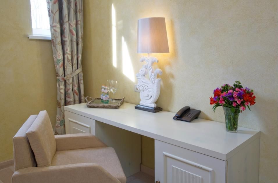 ФИЛИПП, парк-отель - 11