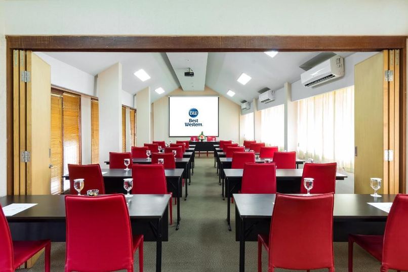 KUTA BEACH HOTEL - 5