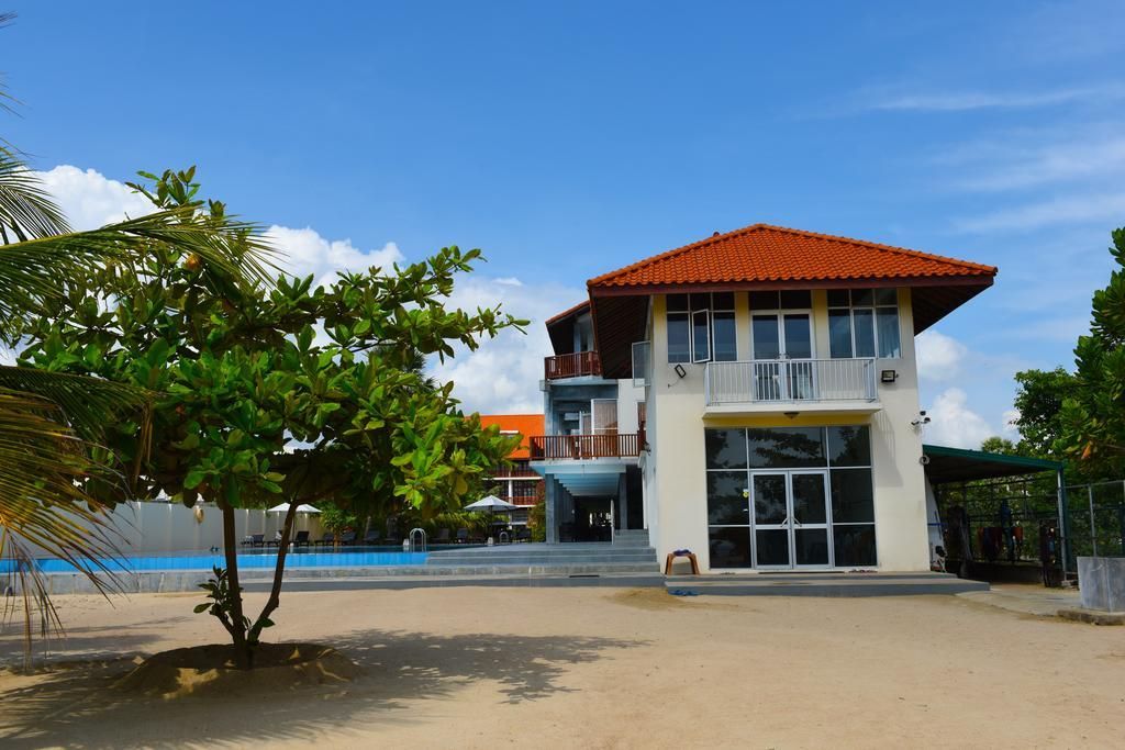 MARINA PASSIKUDAH - 11