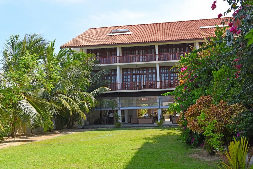 MARINA PASSIKUDAH - 14