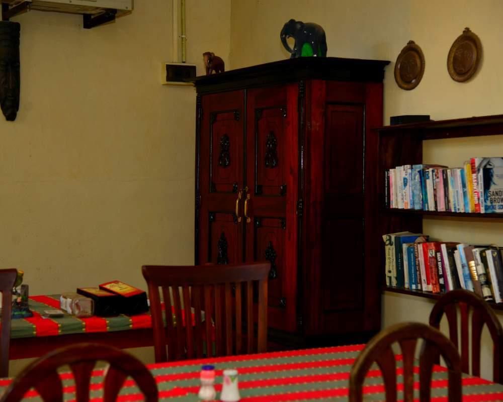 SEA BREEZE GUEST HOUSE - 2