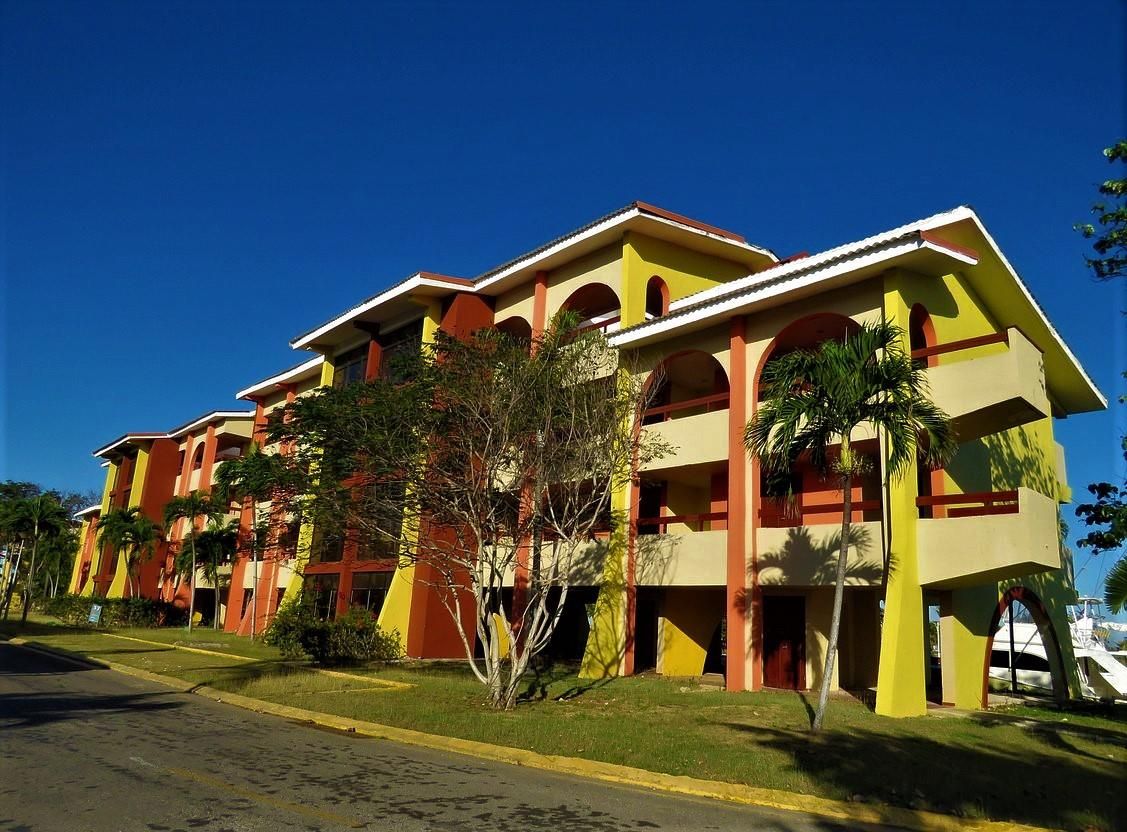 MARINA HEMINGWAY-ACUARIO - 1