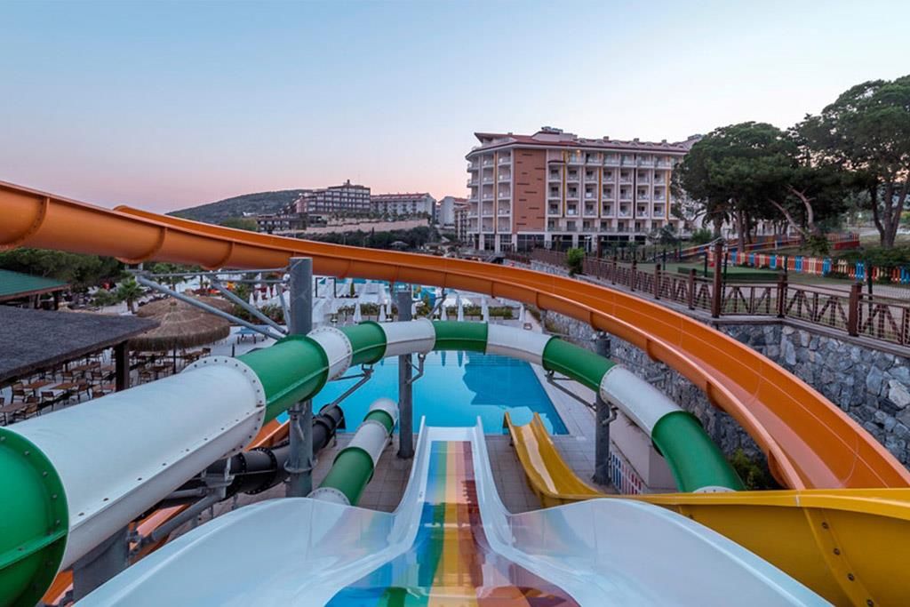 Ramada Resort by Wyndham Kusadasi Golf - 10