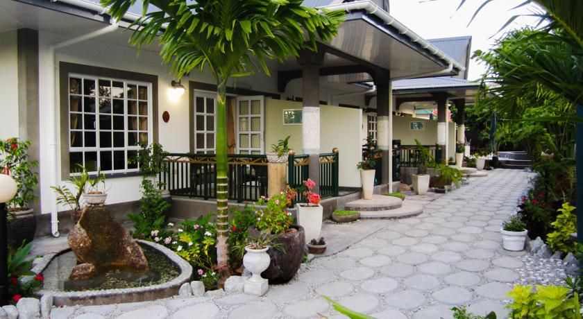 MAISON CHARME DE L ILE (only adults 12) - 1