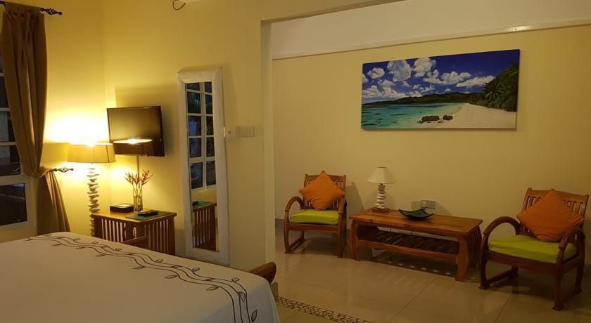 MAISON CHARME DE L ILE (only adults 12) - 12