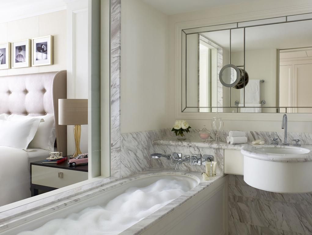 THE LANGHAM HOTEL - 10