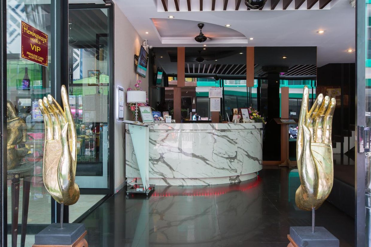 HEMINGWAYS SILK HOTEL - 16