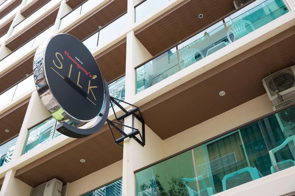HEMINGWAYS SILK HOTEL - 18