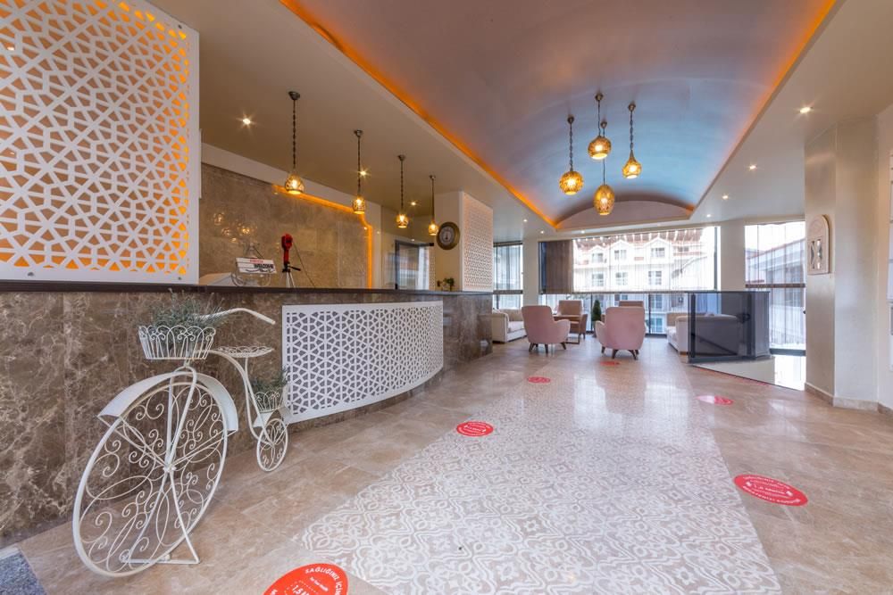 Montebello Deluxe  - 15