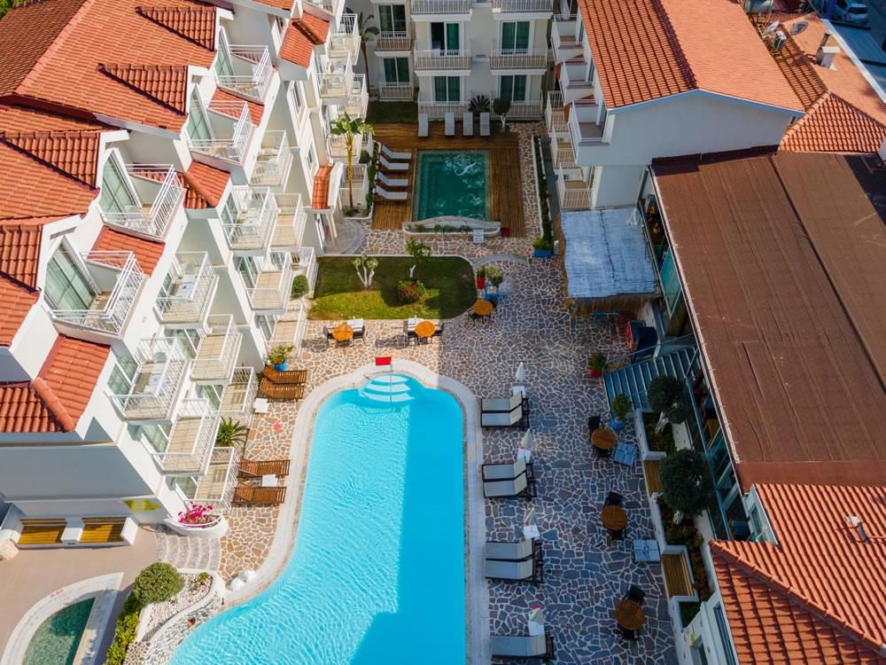 Montebello Deluxe  - 3