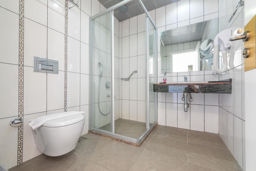 Montebello Deluxe  - 24