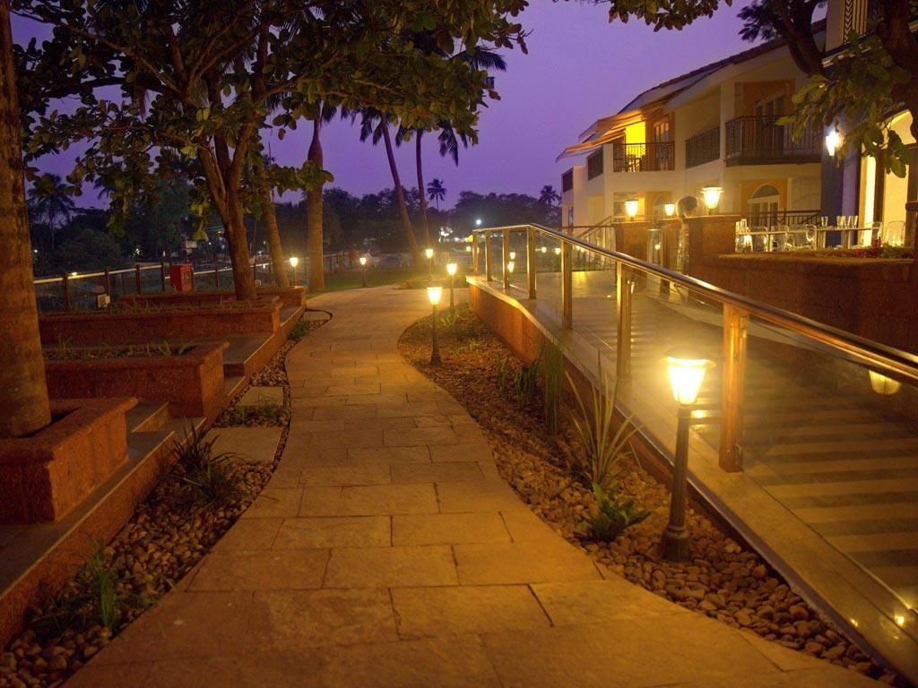 ACRON WATERFRONT RESORT - 6