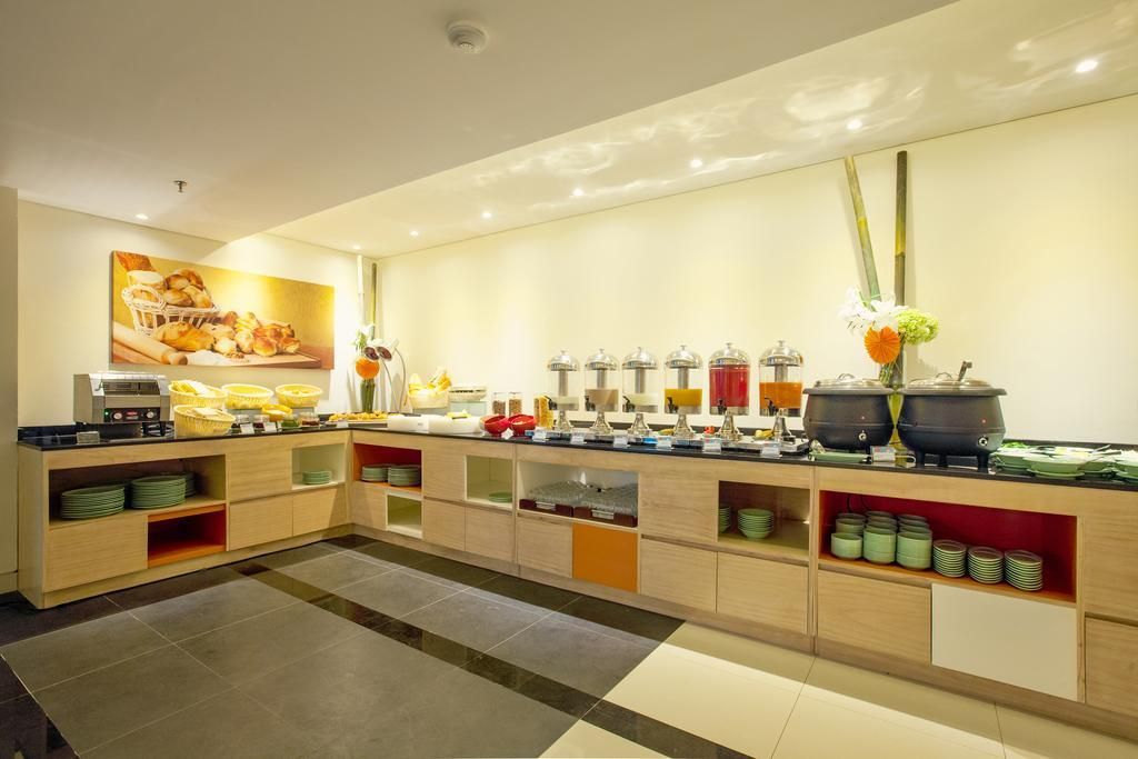 HARRIS HOTEL SEMINYAK - 19