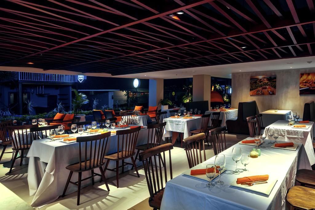 HARRIS HOTEL SEMINYAK - 22