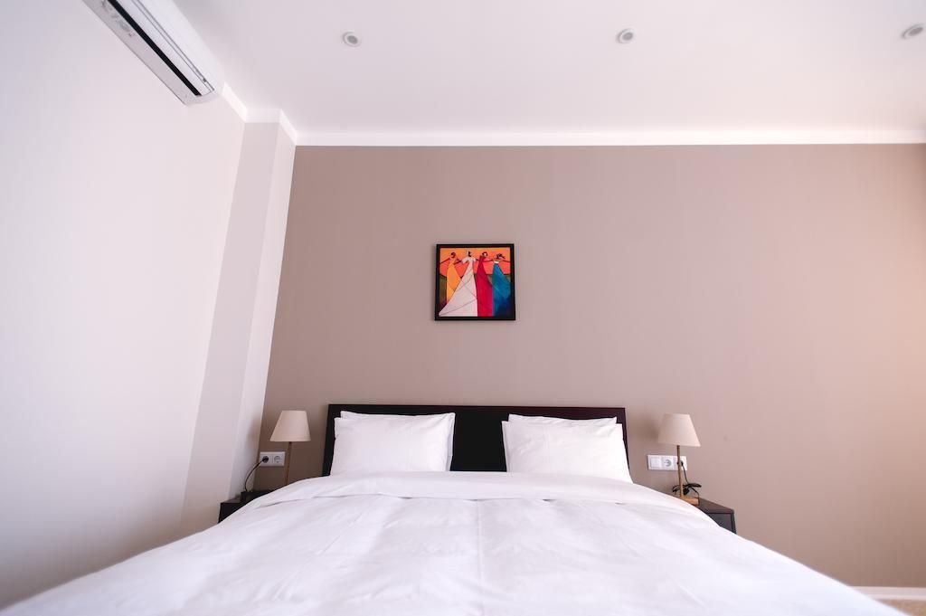 PIAZZA FOUR COLOURS - 17