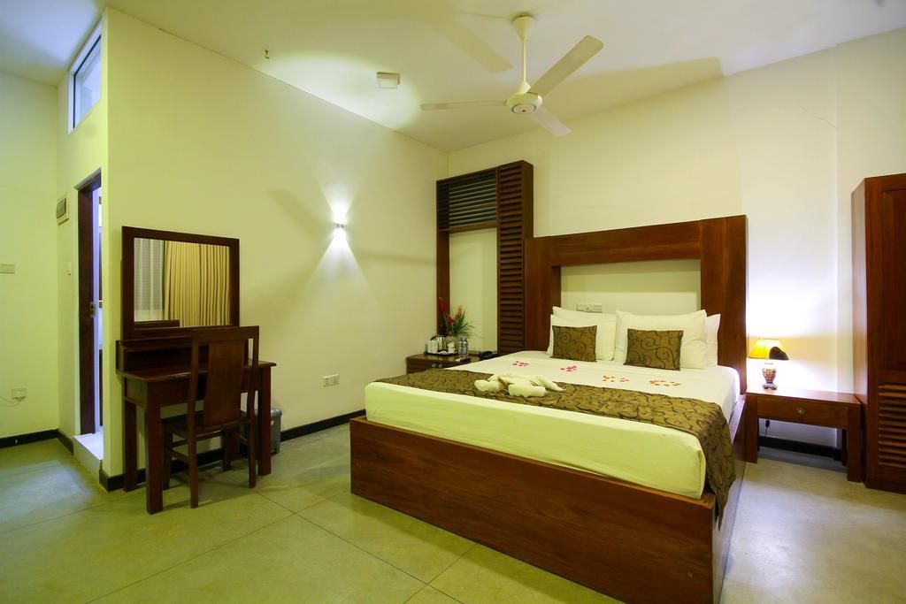 SEVONRA BEACH HOTEL - 4