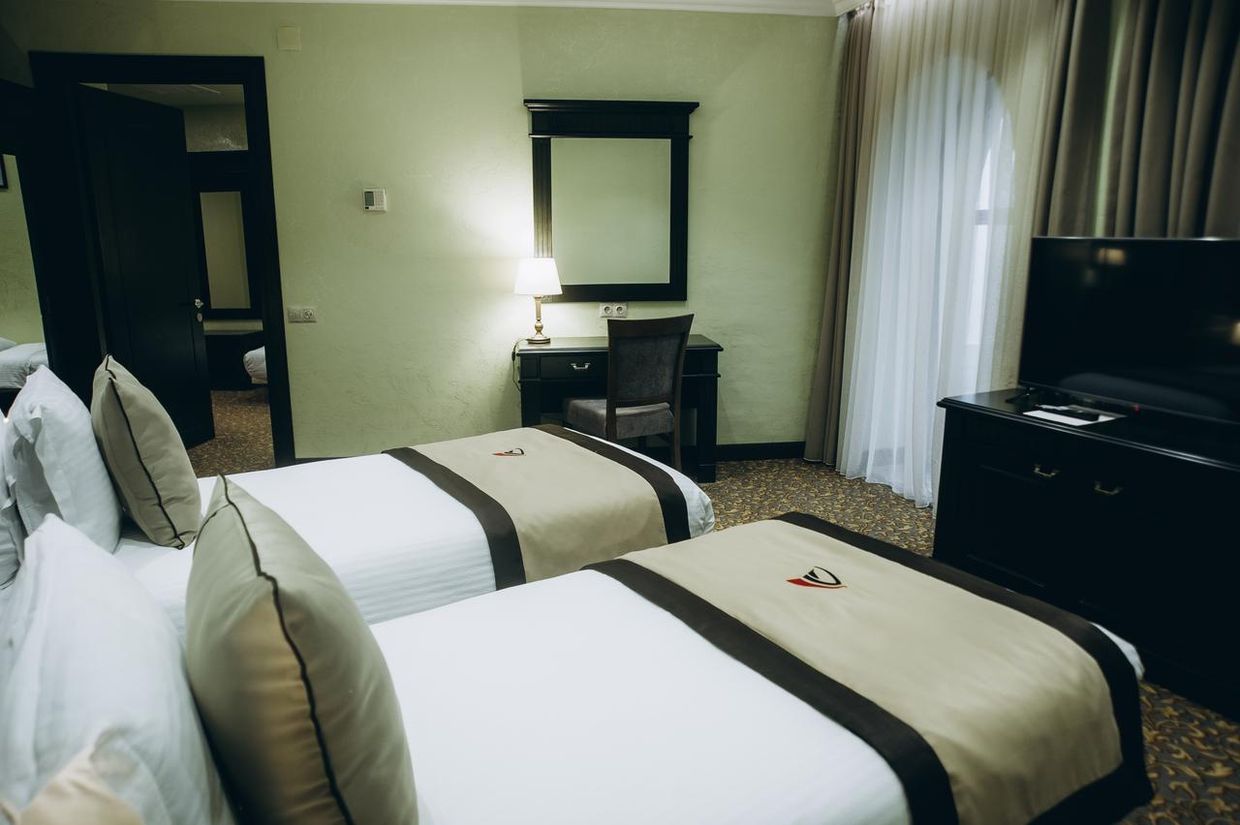 COLOSSEUM MARINA HOTEL - 24