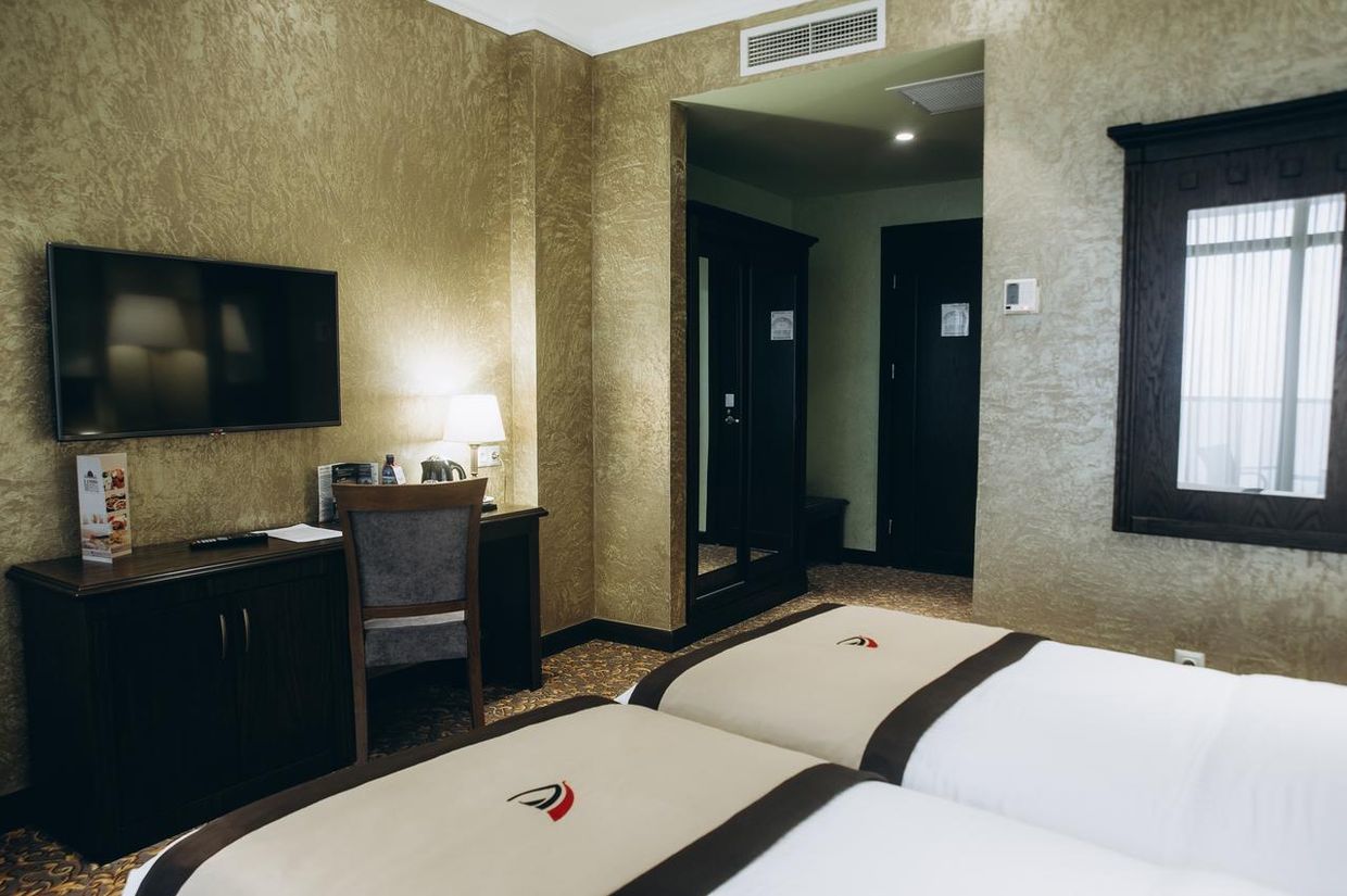 COLOSSEUM MARINA HOTEL - 28