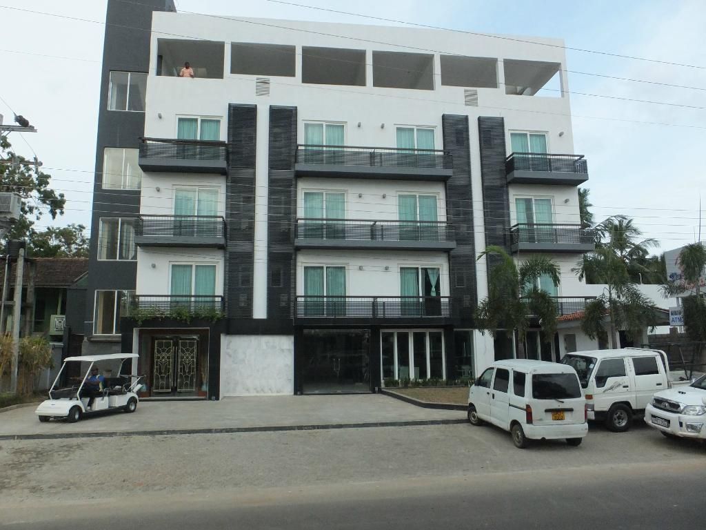 EARLS RED PASSIKUDAH - 1